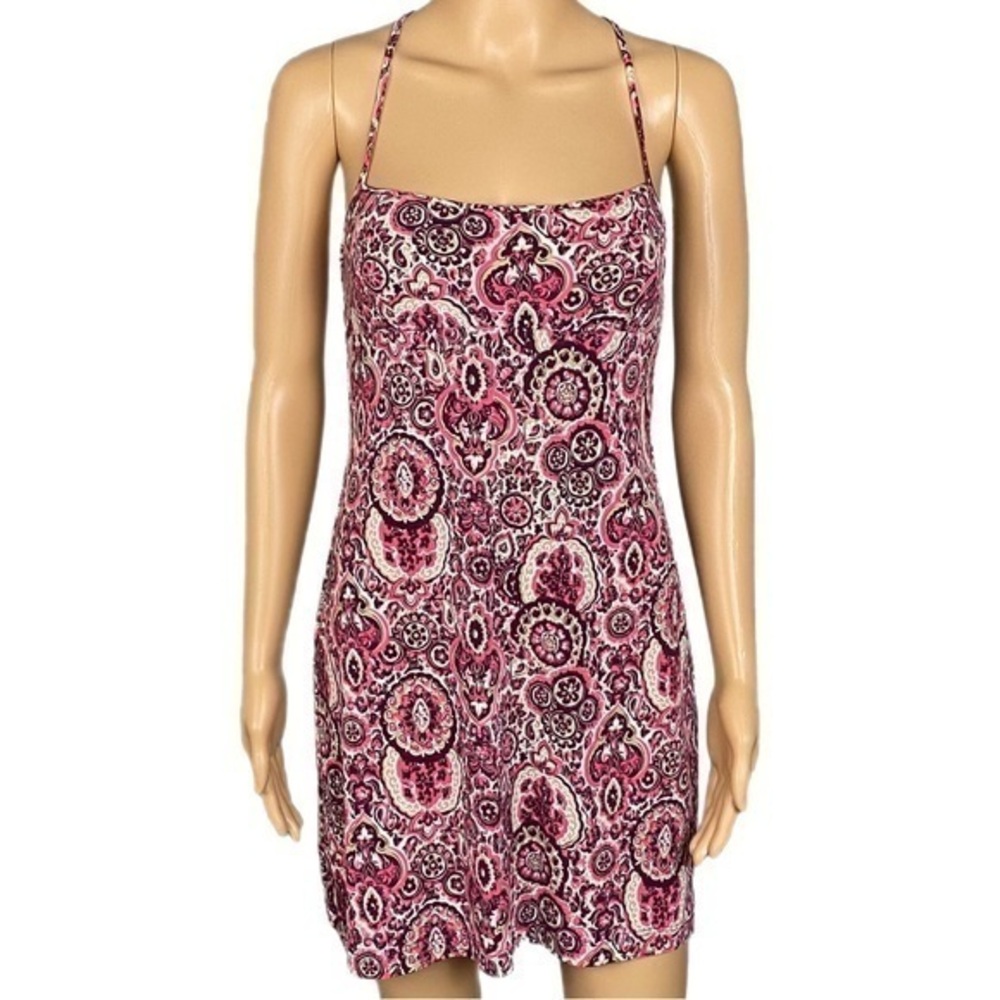 BCBG DRESSES Vintage lightweight dress with spaghetti straps. Size Medium. EUC